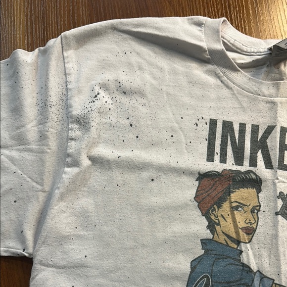 EUC “Inked Mama” Graphic T-Shirt - White w/ Black Speckled Design - Picture 4 of 6